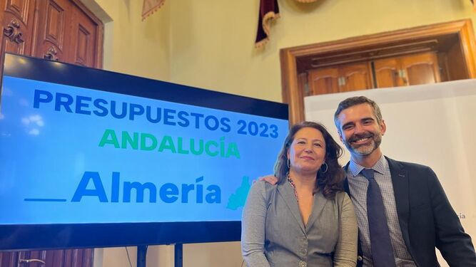 Crespo y Fernández-Pacheco presentaron este sábado el presupuesto de la Junta para Almería.