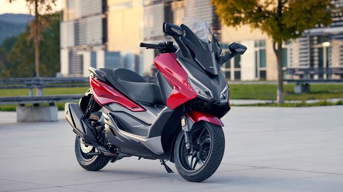 Honda renueva su scooter Forza 350 y 125