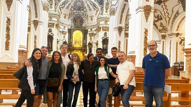 Visita a la Iglesia de los Santos Mártires de Málaga, que ha sido recientemente restaurada con mármol almeriense
