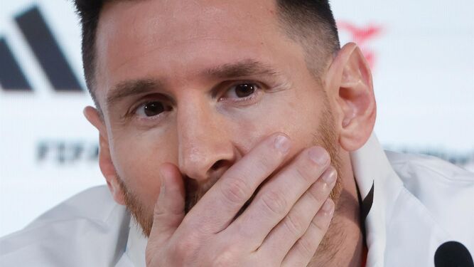 Messi, en el transcurso de la rueda de prensa ofrecida en Qatar.