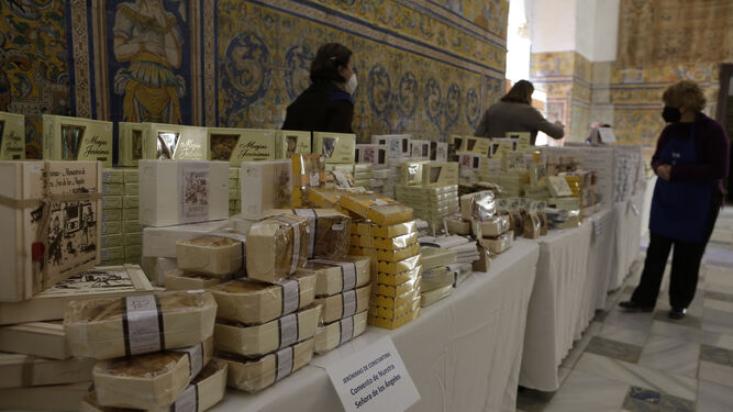 Los productos de las monjas expuestos en el Alcázar en la cita del pasado año.