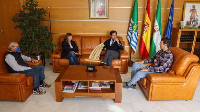 Encuentro de Francisco Góngora con Víctor Fernández en el Ayuntamiento de El Ejido.