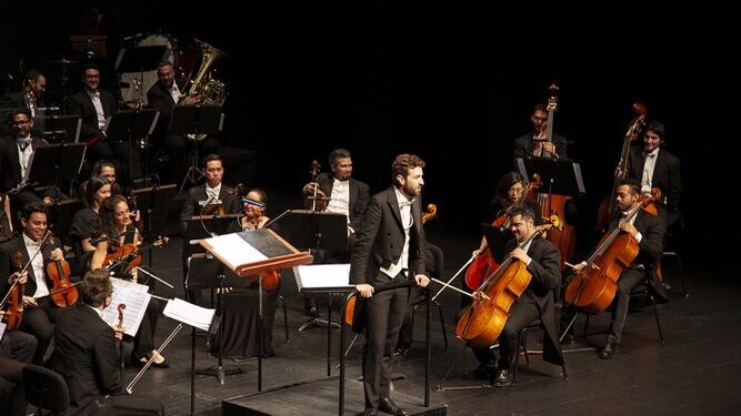 La Royal Film Concert Orquestra emocionó al público del Auditorio