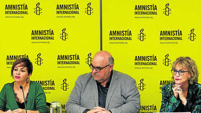 Amnistía presenta el informe sobre lo ocurrido en la valla de Melilla el 24 de junio.