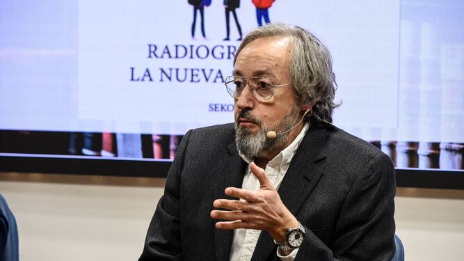Juan Carlos Girauta durante la presentación de su libro en el Centro Cultural José Luis García Palacios.