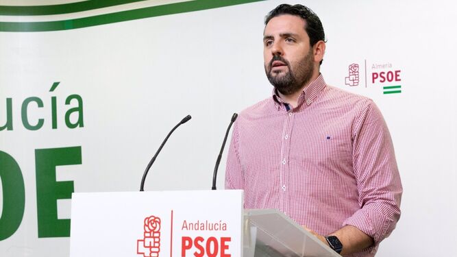 El portavoz del PSOE en la Diputación de Almería, Juan Manuel Ruiz del Real.