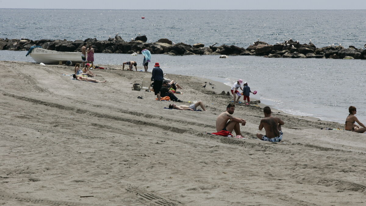 La App que informa en tiempo real de las playas de Almería se queda sin 'refrescar'