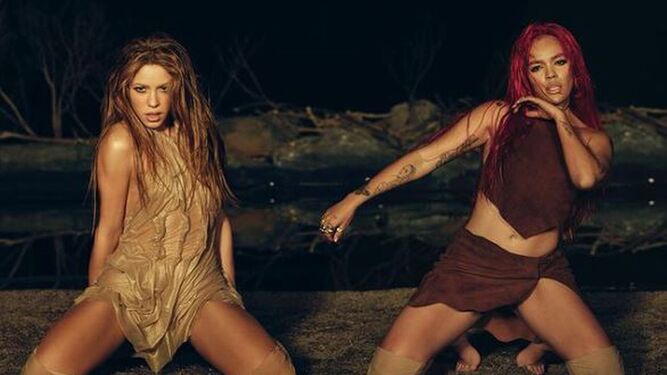 Shakira con Karol G en la portada de la nueva canción  'TQG'