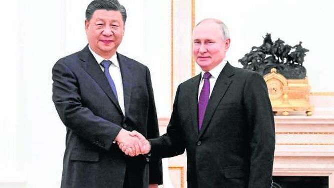 El presidente chino, Xi Jinping y el ruso Vladimir Putin, en el Kremlin.