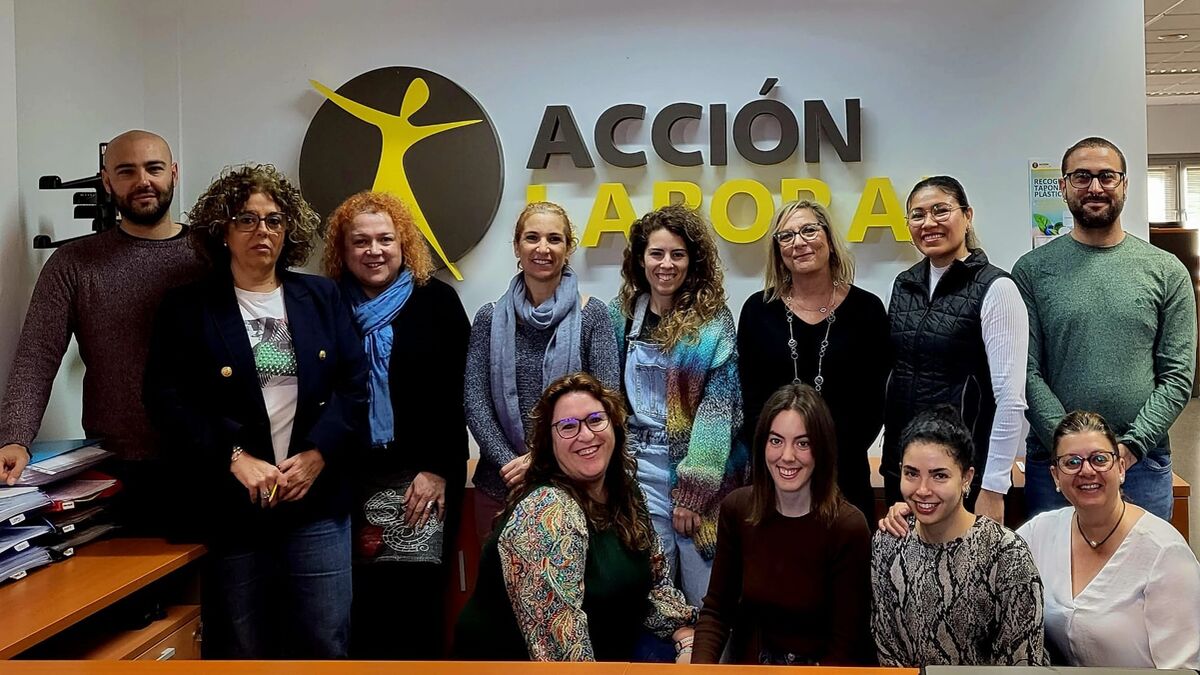 Foto de familia del equipo de Accion Laboral Almería.