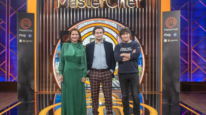 Samantha Vallejo-Nágera, Pepe Rodríguez y Jordi Cruz, los incombustibles jueces de MasterChef continúan al frente del programa.