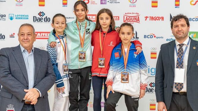 La almeriense Rebeca Hueso en lo más alto del podio nacional infantil