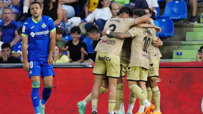Los jugadores del Almería celebran el segundo gol en el Coliseum Alfonso Pérez