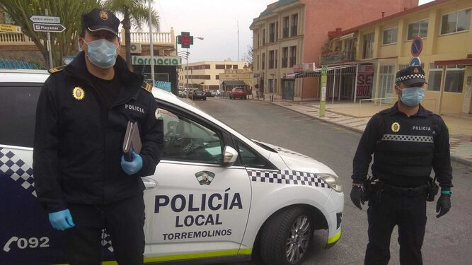 Agentes policiales de Torremolinos.