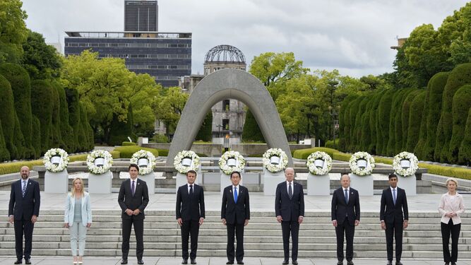 Los líderes del G-7 realizan una visita histórica al Museo y Parque de la Paz de Hiroshima.