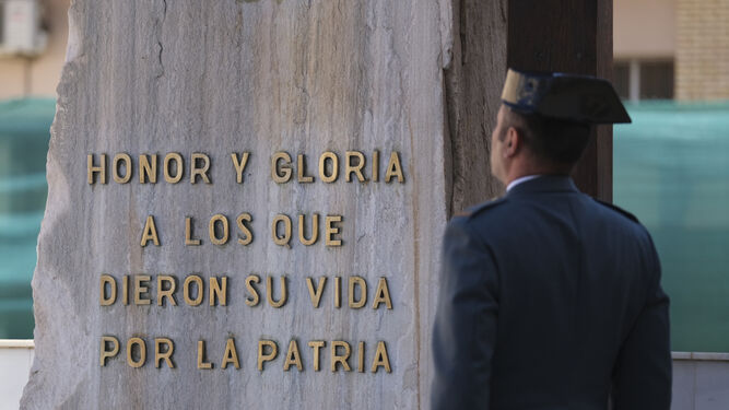 Imágenes de la celebración del 179 aniversario de la Guardia Civil, en la Comandancia de Almería