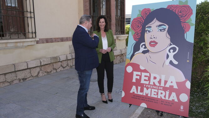 María Vázquez y Diego Cruz han presentado el cartel de la Feria de Almería