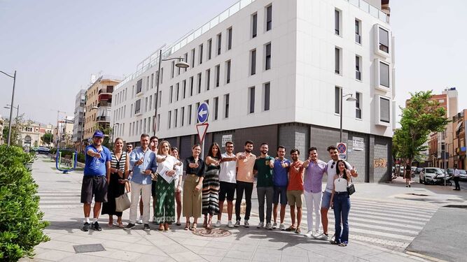 El PP de Almería anuncia ayuda a los jóvenes a adquirir una vivienda y más protección frente a la okupación