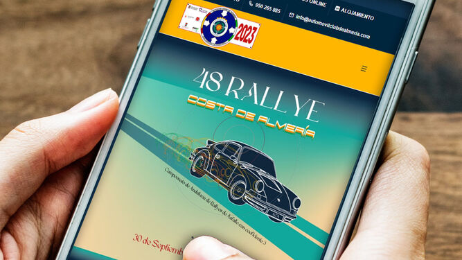 Visión de la página web de la edición número 48 del Rallye Costa de Almería desde un dispositivo móvil.
