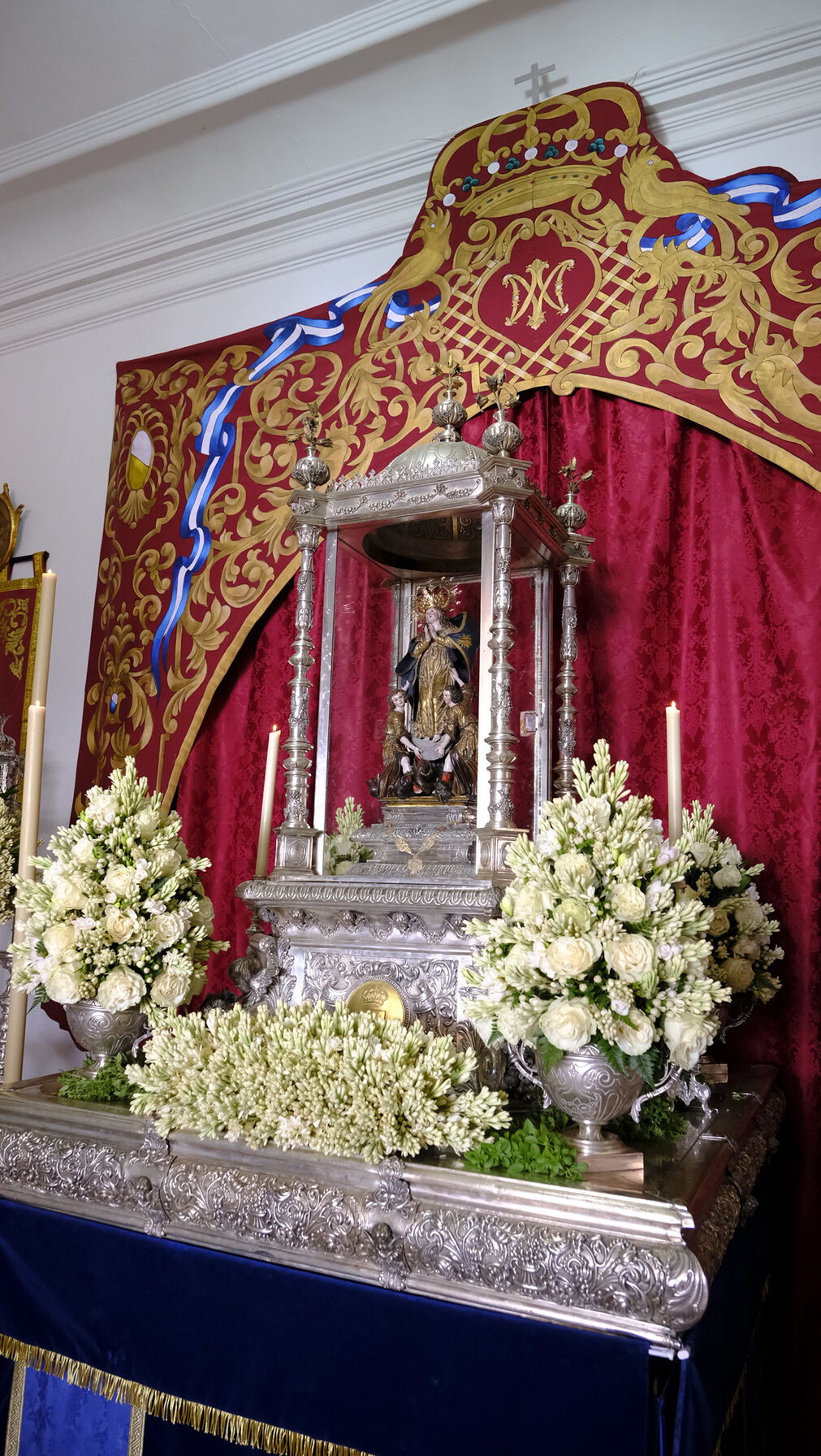 La Virgen del Saliente es venerada por los fieles en su Santuario