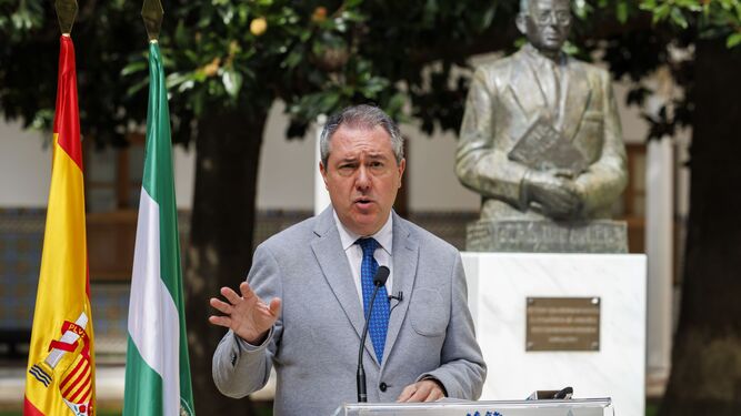 Juan Espadas, este lunes en el Parlamento de Andalucía.