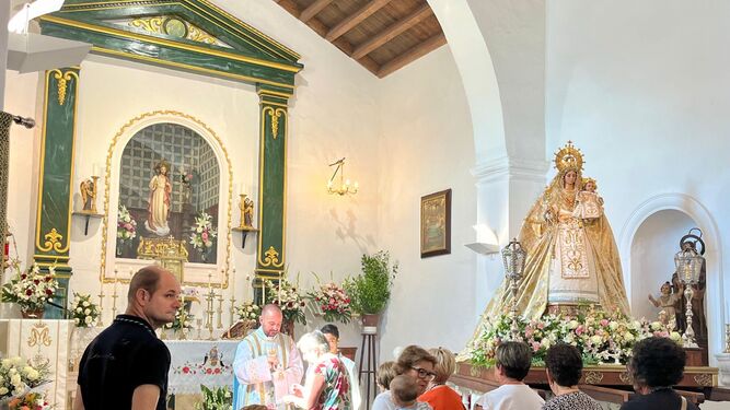 Las misas se han celebrado en la Iglesia de Santa María