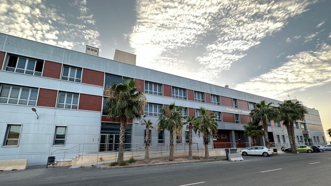 Edificio de las Instalaciones Fronterizas de Control Sanitario de Mercancías que albergará las dependencias de cuerpos de seguridad.