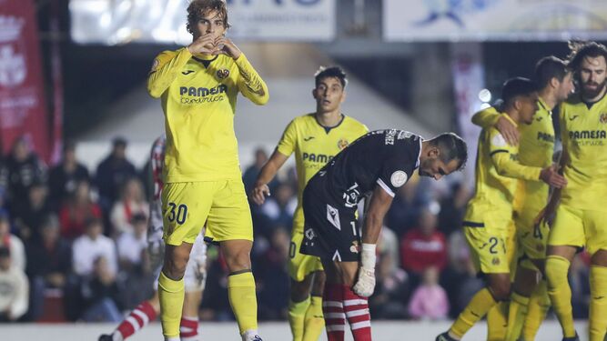 El almerienses Jorge Pascual celebra su gol en Copa del Rey con el Villarreal frente al Chiclana.