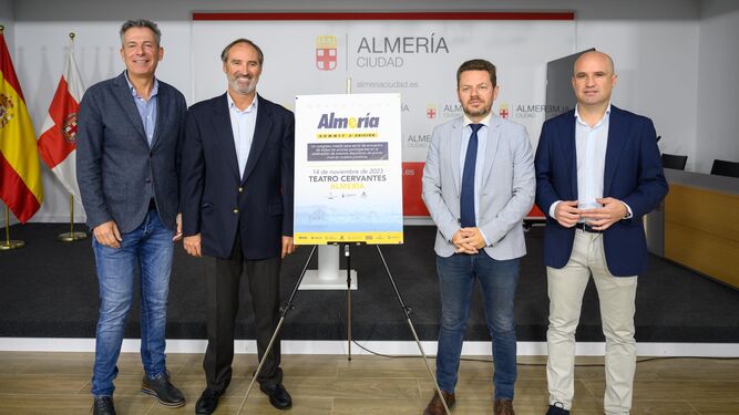 Foto de familia durante la presentación del II congreso 'Almería Sport Destination-Summit'.