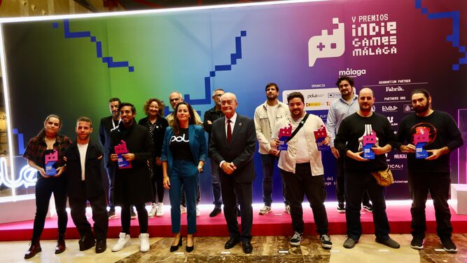 Foto familia de la V Premios Indie Games Málaga.