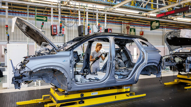 Con el plan Re-Industry de Renault busca transformar su sistema industrial
