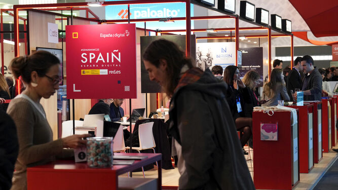 Vista del pabellón  de España  en el Congreso Mundial de Móviles (MWC) del pasado año.
