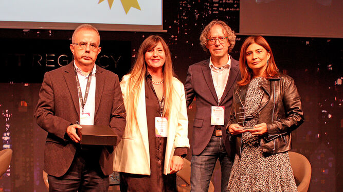 El Saliente recibe el Premio Divérsitas de Igualia por su gestión en igualdad