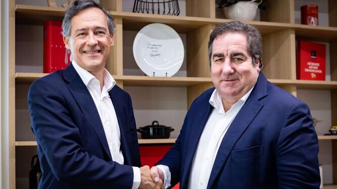 El CEO de Fertiberia, Javier Goñi, y el CEO de Grupo Gallo, Fernando Fernández.