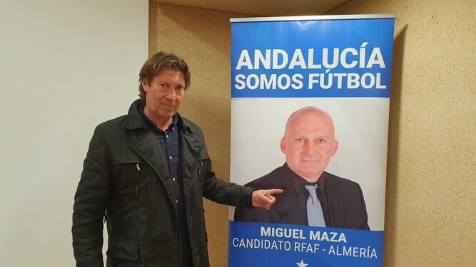Paco Luna durante su visita a Almería con motivo de la campaña electoral a las elecciones de la RFAF.