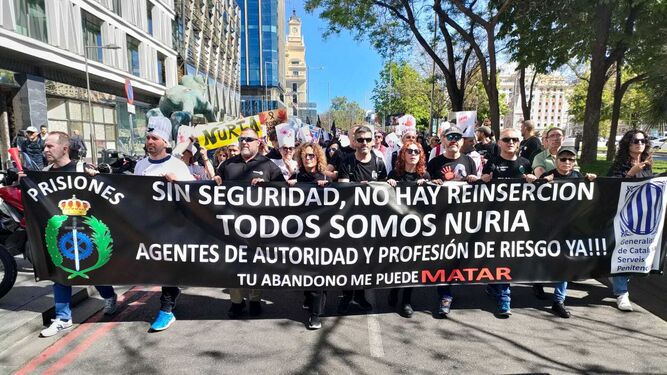 Funcionarios de prisiones piden en Madrid la dimisión de Marlaska tras el asesinato de una cocinera en Tarragona